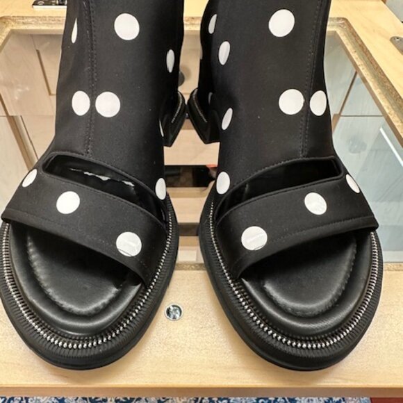 LOUIS VUITTON SATIN SIZE 38 BLACK AND WHITE POLKA DOTS BOOTIES - Picture 6 of 7